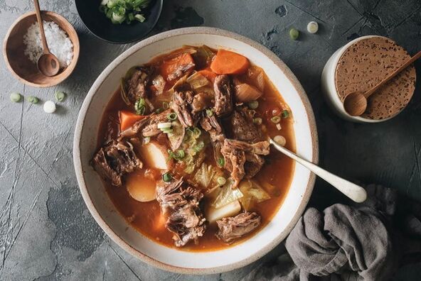 Суп на основе нежирного мяса для меню при панкреатите поджелудочной железы