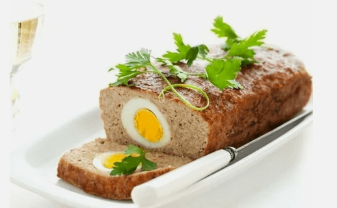 Мясовое рулон с яйцом на диете Дукана
